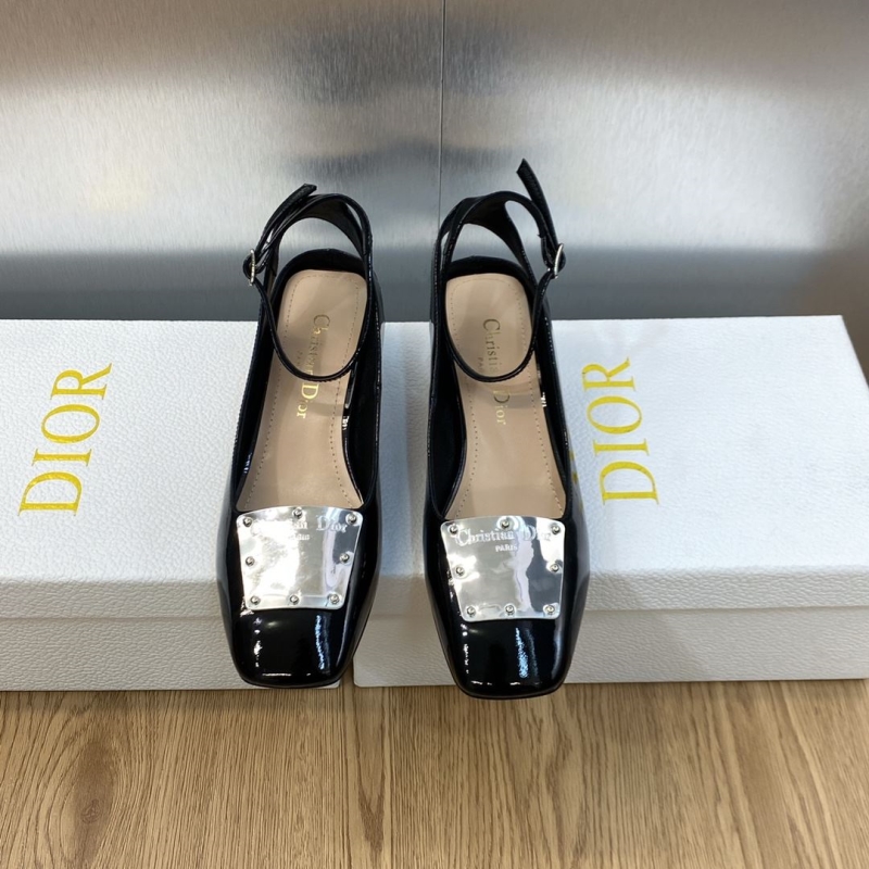 ch**an D*or slippers